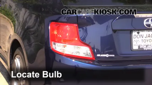 2012 Scion tC 2.5L 4 Cyl. Luces Luz de reversa (reemplazar foco)